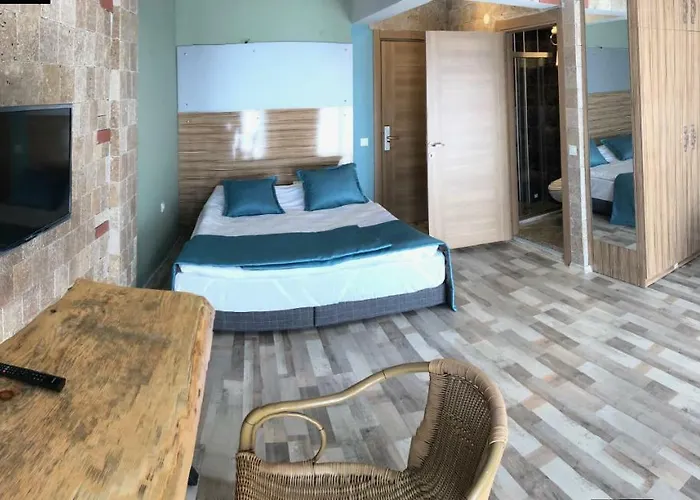 Bed & Breakfast White House 2*